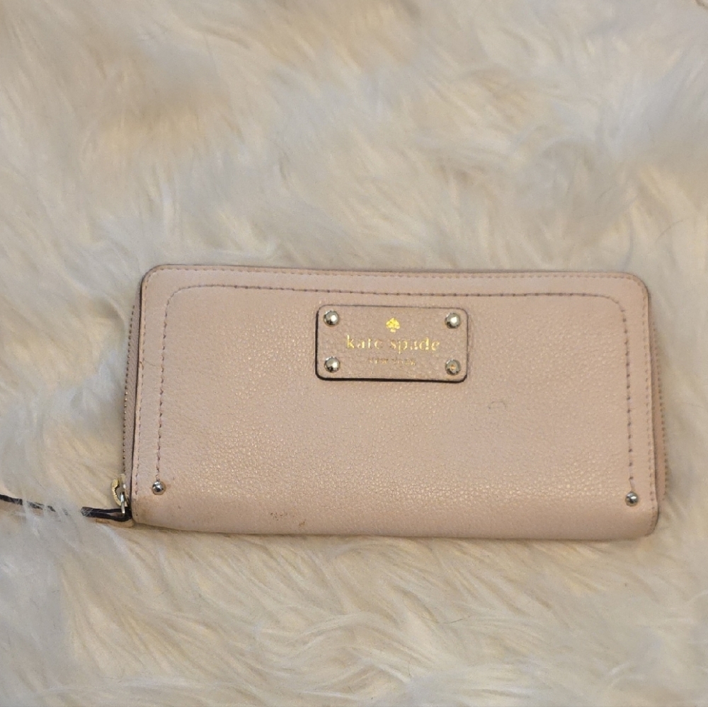 Kate Spade Light Pink Wallet